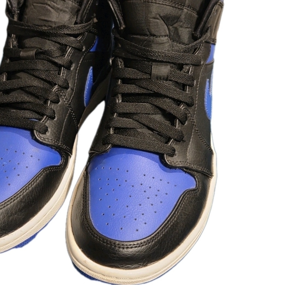 Jordan 1 Retro OG High Royal Men's US Size 10 (EUC) - Picture 4 of 15